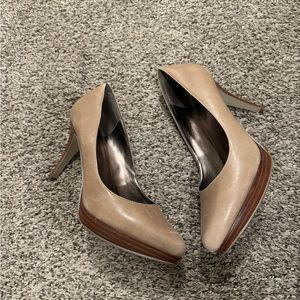 Nine West Leather Platform Pump